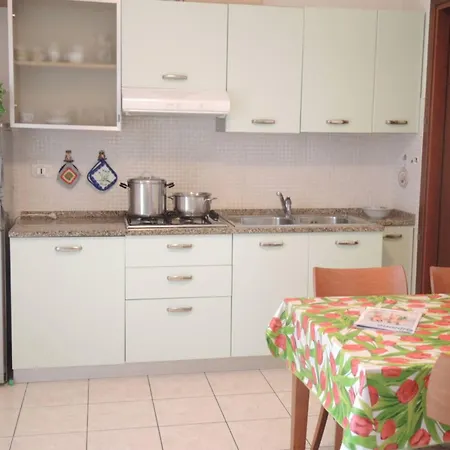 Amazing Flat With Terrace And Pool Lägenhet