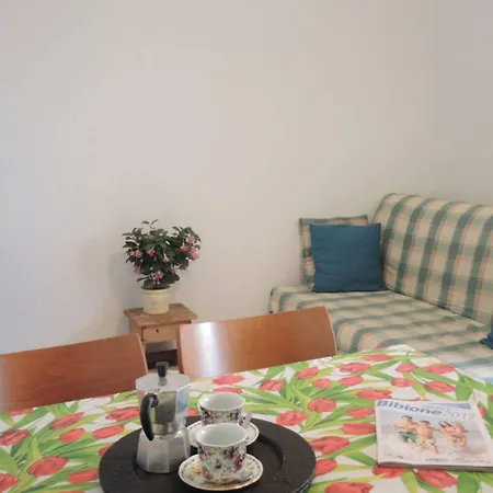 Daire Amazing Flat With Terrace And Pool